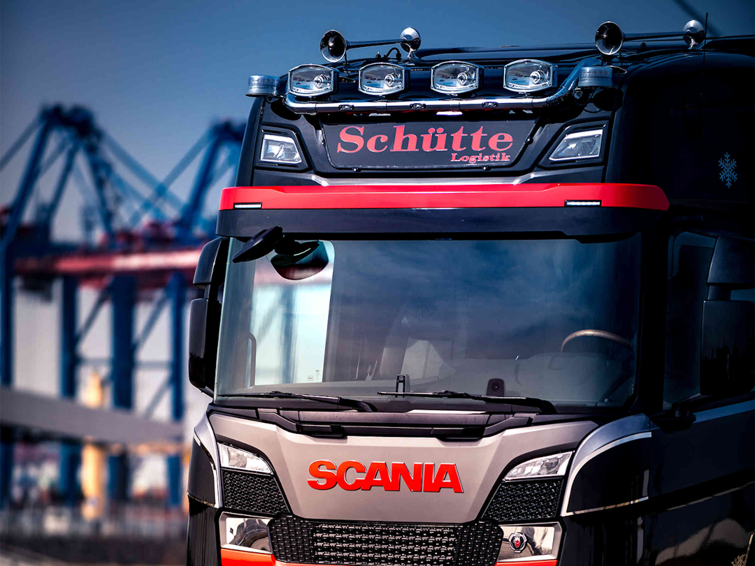 Scania NextGen Highline: LightBar Design TreBar Eleganz - Jumbo-Fischer  Webshop