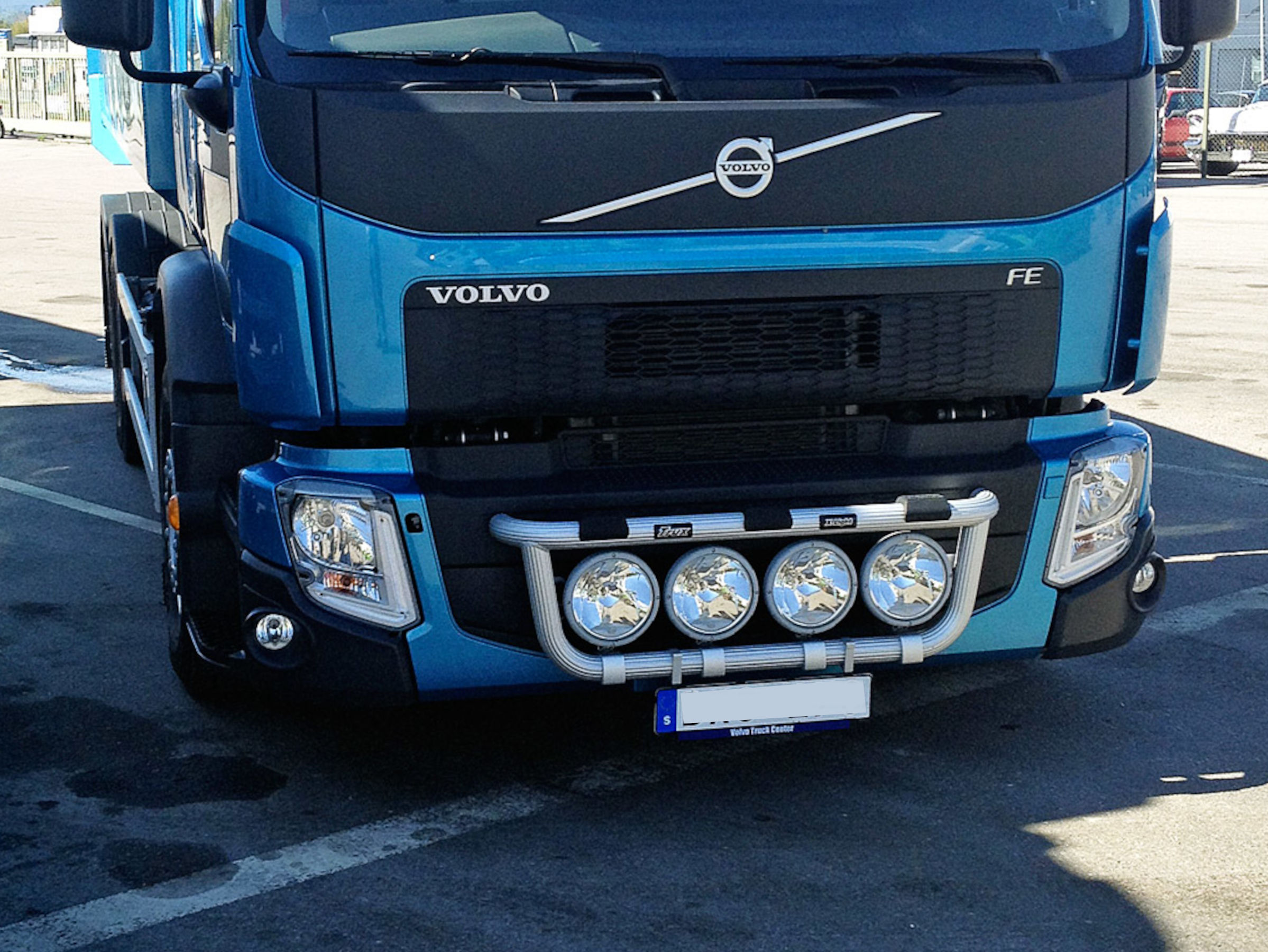 Volvo FE: Trux Frontlampenträger X-Light - Jumbo-Fischer Webshop
